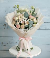 Букет цветов из:  Розы и Лизиантусы #REPLACE_PRED# Венгерово