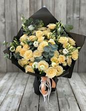 Букет цветов из:  Розы и Лизиантусы #REPLACE_PRED# Венгерово