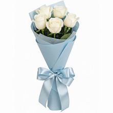 Букет 5 Белых роз Проуд в Венгерово
