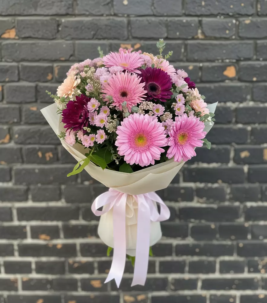 Букет цветов из: Герберы и Хризантемы в Венгерово