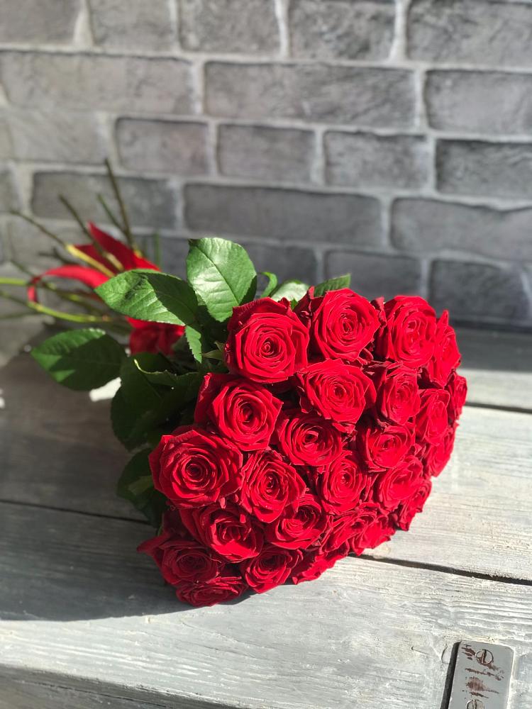 Букет Красные розы Фридом в Венгерово