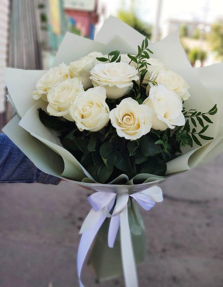 Букет Белые розы Проуд в Венгерово