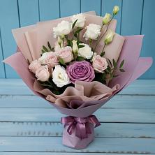 Букет цветов из:  Розы и Лизиантусы в Венгерово