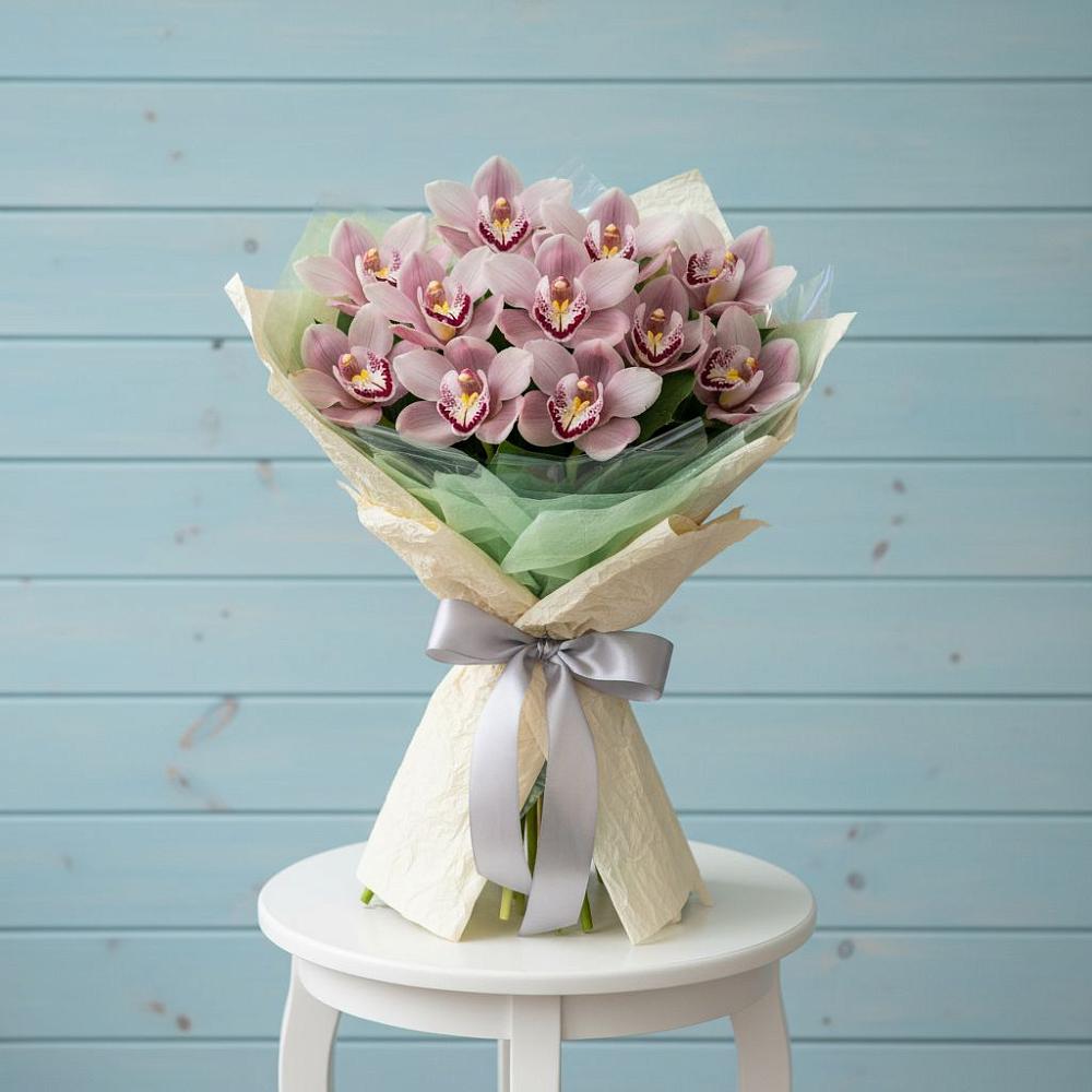 Букет цветов из: Орхидеи и Розы в Венгерово