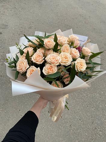 Букет Кремовые розы Латте в Венгерово