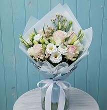 Букет цветов из:  Розы и Лизиантусы #REPLACE_PRED# Венгерово