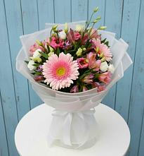 Букет цветов из:  Герберы, Альстромерии и Лизиантусы в Венгерово