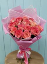 Букет 15 Розовых роз Равель в Венгерово