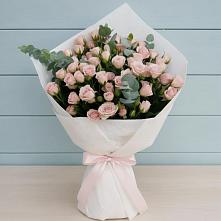 Букет цветов из:  Розы в Венгерово