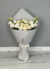 Букет цветов из:  Розы и Лизиантусы в Венгерово